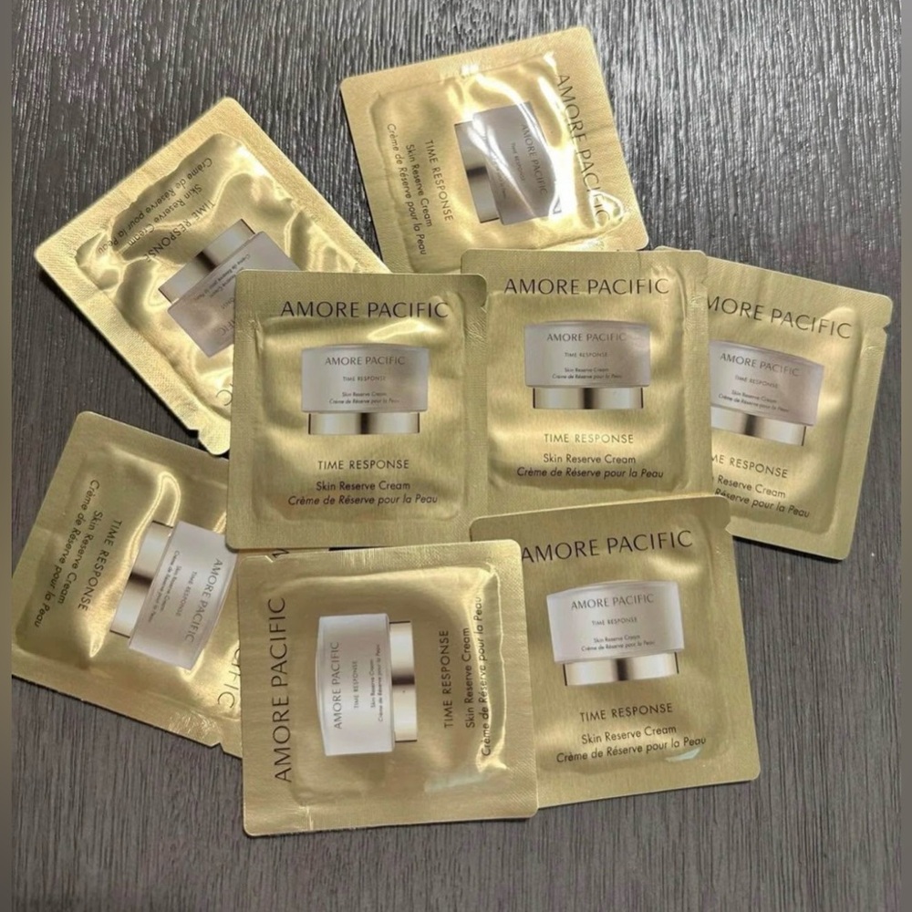 AMORE PACIFIC Time Response Skin Reserve Cream 1ml X 24 Pcs(24ml). Expired 2028
